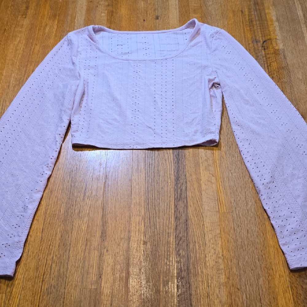 Women Small Blush Pink Retro Eyelet Long Bell Sleeves Round Neck‎ Cropped Top